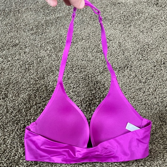 Victoria Secret Bra - Picture 4 of 5